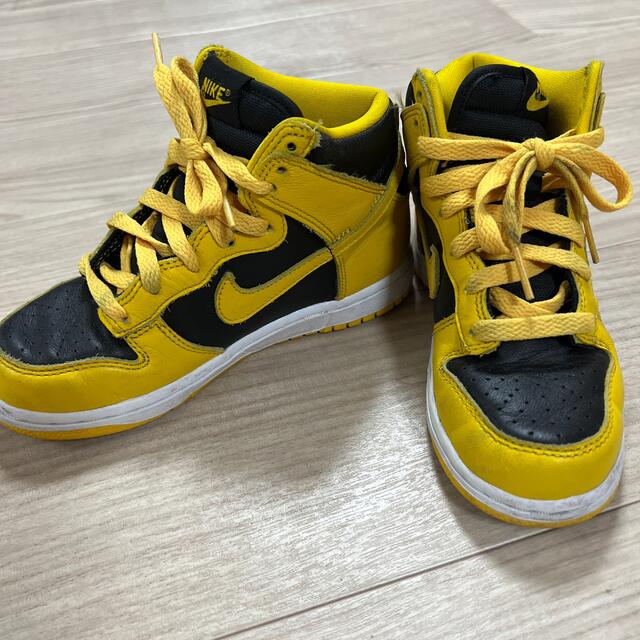 NIKE DUNK HIGH SPイエロー✖️ブラック　キッズ　20センチ