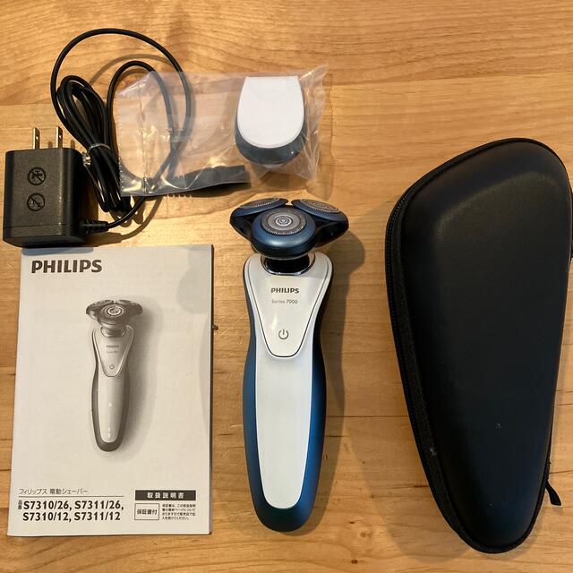 PHILIPS　ウェット＆ドライ電気シェーバー　S7310/12 | フリマアプリ ラクマ