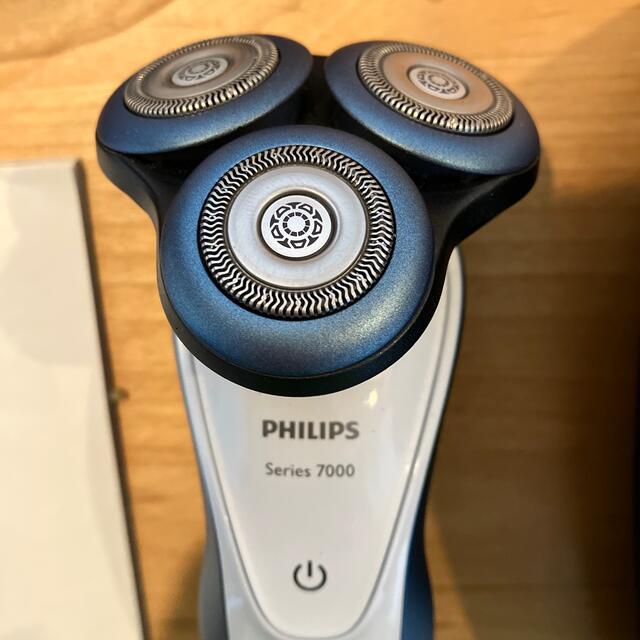 PHILIPS　ウェット＆ドライ電気シェーバー　S7310/12