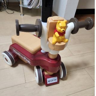 タカラトミー(Takara Tomy)のくまのぷーさん　おしゃべりウォーカー(手押し車/カタカタ)