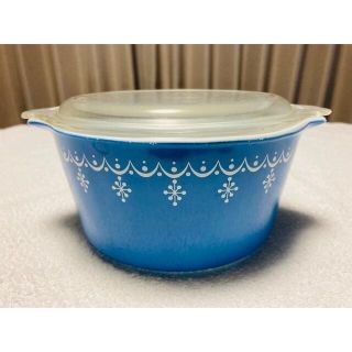 パイレックス(Pyrex)のオールドパイレックス スノーフレーク　キャセロール（ブルー） 蓋付き(食器)