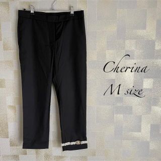 ディーホリック(dholic)の【新品】サイズM♡パール付きパンツ♡ウオッチモチーフパンツ♡クロップドパンツ(クロップドパンツ)