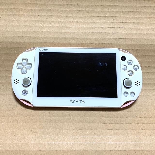 PSvita PCH-2000 本体1台　USEDジャンク品 エンタメ/ホビーのゲームソフト/ゲーム機本体(携帯用ゲーム機本体)の商品写真