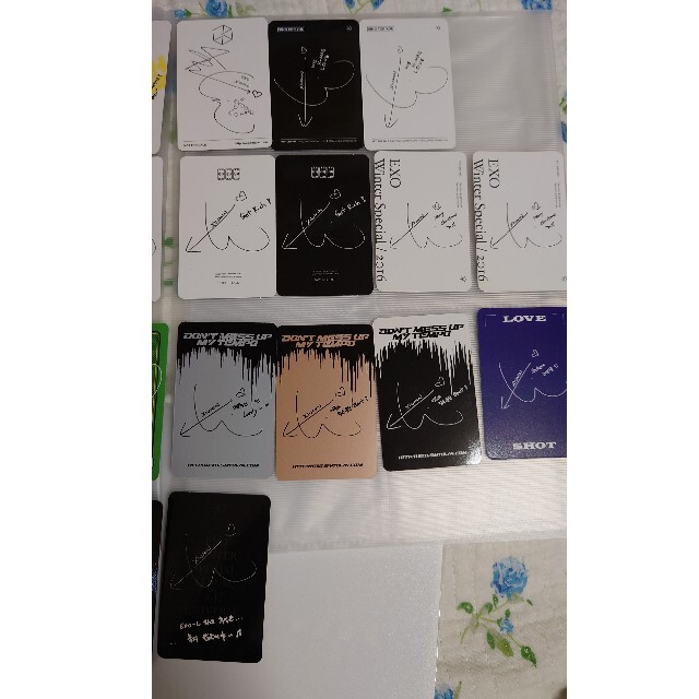 EXO シウミン トレーディングカード25枚セット エンタメ/ホビーのタレントグッズ(アイドルグッズ)の商品写真