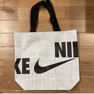 ナイキ(NIKE)のナイキ　エコバッグ　Mサイズ(エコバッグ)