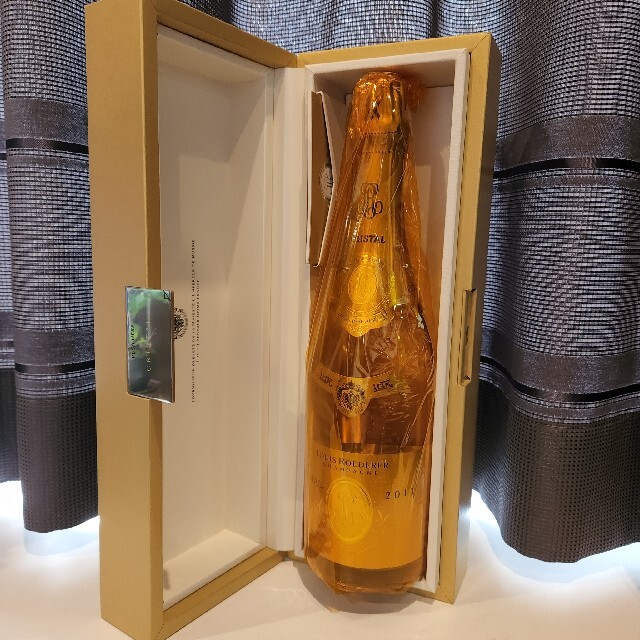 ルイ・ロデレール クリスタル 当たり2013 箱付きLOUIS ROEDERER 食品/飲料/酒の酒(シャンパン/スパークリングワイン)の商品写真