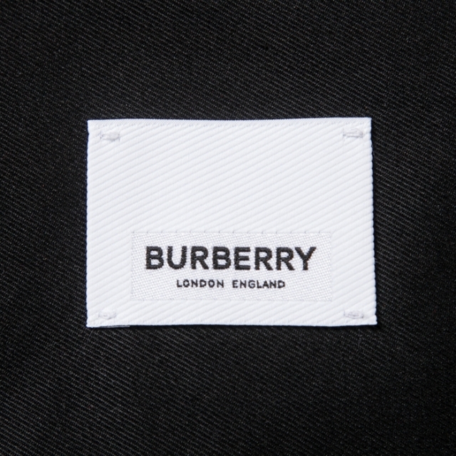 BURBERRY(バーバリー)のBURBERRY フーテッドコート ダイアモンドキルティング アウター レディースのジャケット/アウター(その他)の商品写真