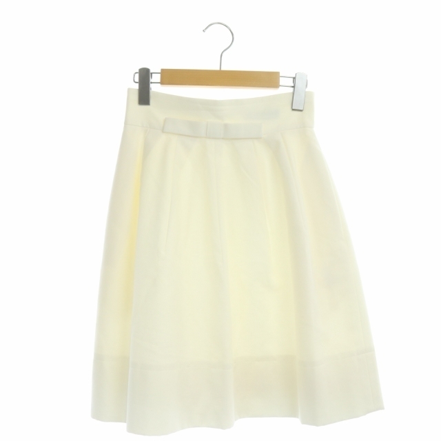 キャンペーン価格 ☆FOXEY☆ フレアスカート　ホワイト系　銀ボタン　38/Mサイズ ひざ丈スカート