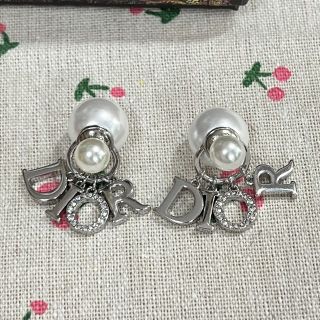 ディオール(Christian Dior) ピアス(シルバー)の通販 200点以上 ...