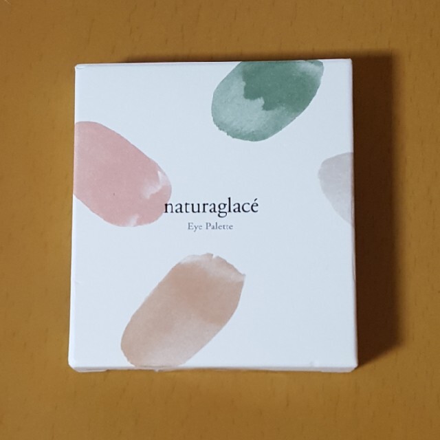 naturaglace(ナチュラグラッセ)のナチュラグラッセ　アイパレット　01 コスメ/美容のベースメイク/化粧品(アイシャドウ)の商品写真