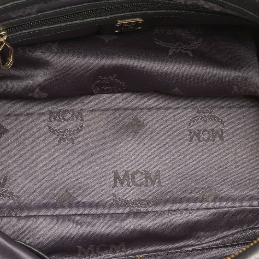 MCM(エムシーエム)のエム シー エム ロゴグラム 型押し ハンドバッグ ショルダーバッグ 2WAY レザー レディース MCM 【1-0067999】 レディースのバッグ(トートバッグ)の商品写真