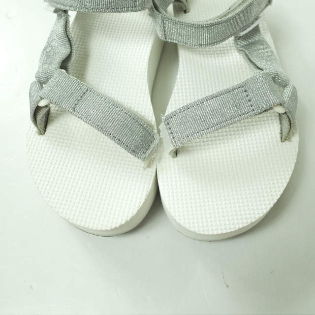 【新品】TEVA Flatform Universal 厚底 サンダル 22cm