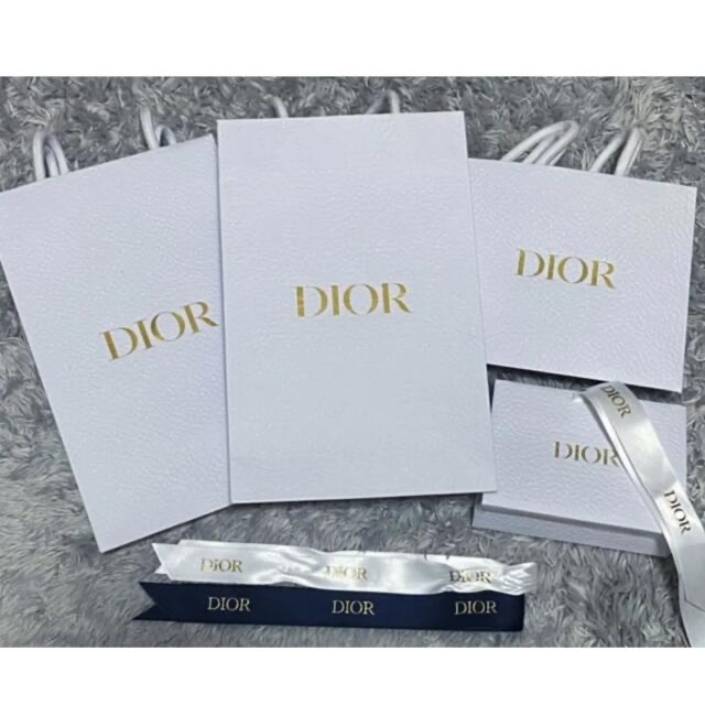 Christian Dior(クリスチャンディオール)のDior ショップ袋 セット リボン付き レディースのバッグ(ショップ袋)の商品写真