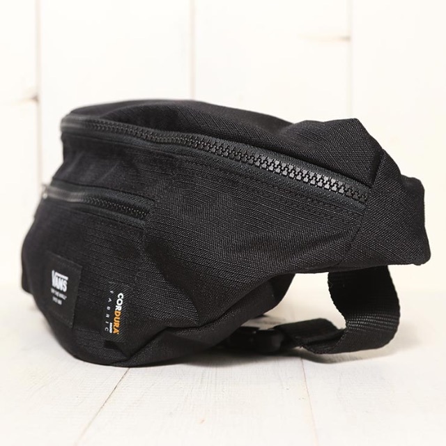 VANS ヴァンズ WARD CROSS BODYPACK VN0A2ZXX6Z
