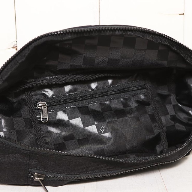VANS ヴァンズ WARD CROSS BODYPACK VN0A2ZXX6Z
