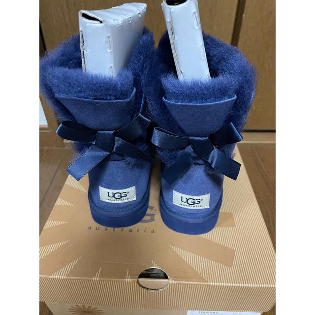 UGG(アグ)のugg バックリボン  週末値下げ レディースの靴/シューズ(ブーツ)の商品写真