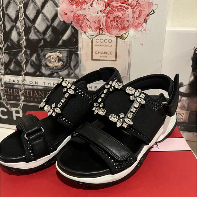 2022年新作 ROGER VIVIER - 美品 ロジェヴィヴィエ サンダル38