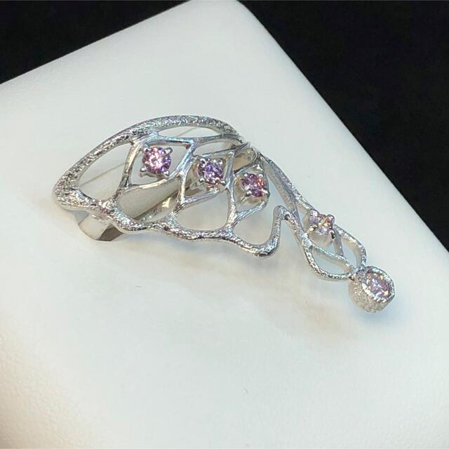 最高級　バタフライ　蝶々　発色綺麗なピンクダイヤモンドk18wgリング レディースのアクセサリー(リング(指輪))の商品写真