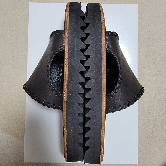 DAIRIKU Wyatt Hand Stitch Leather Sandal 2