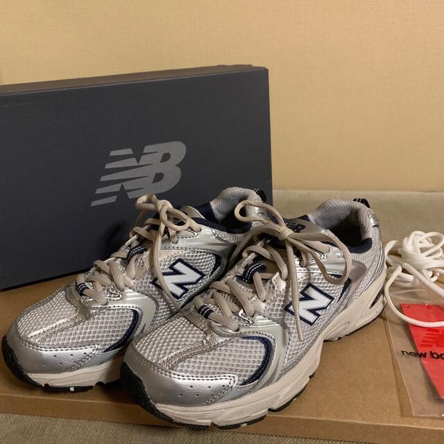 New Balance(ニューバランス)のNew Balance  MR530KA  スニーカー シルバーメタリック レディースの靴/シューズ(スニーカー)の商品写真