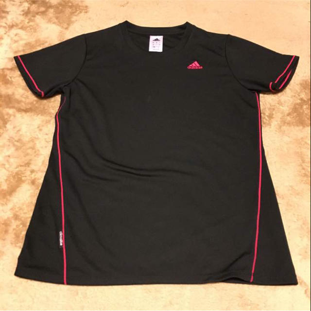 adidas(アディダス)のadidas☆Tシャツ スポーツ/アウトドアのスポーツ/アウトドア その他(陸上競技)の商品写真