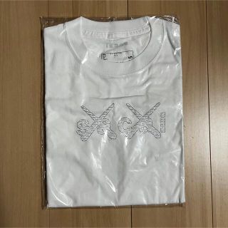 sacai - Sサイズ sacai kaws Tee Tシャツ カウズの通販｜ラクマ