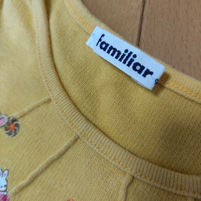 familiar(ファミリア)のファミリア　サイズ90　Tシャツ　セーター キッズ/ベビー/マタニティのキッズ服女の子用(90cm~)(Tシャツ/カットソー)の商品写真