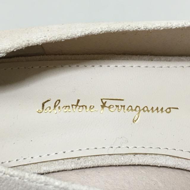 Salvatore Ferragamo(サルヴァトーレフェラガモ)のサルバトーレフェラガモ パンプス 5 1/2D - レディースの靴/シューズ(ハイヒール/パンプス)の商品写真