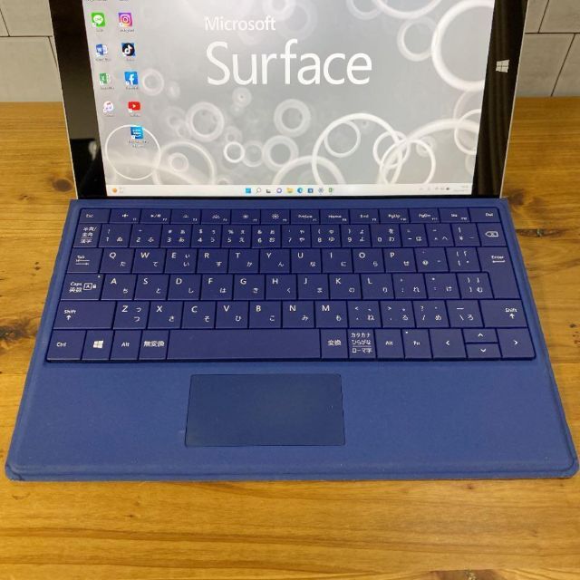 Microsoft(マイクロソフト)の【大人気】Surface3ブルー☘Win11☘SSD128GB☘オフィス搭載 スマホ/家電/カメラのPC/タブレット(ノートPC)の商品写真