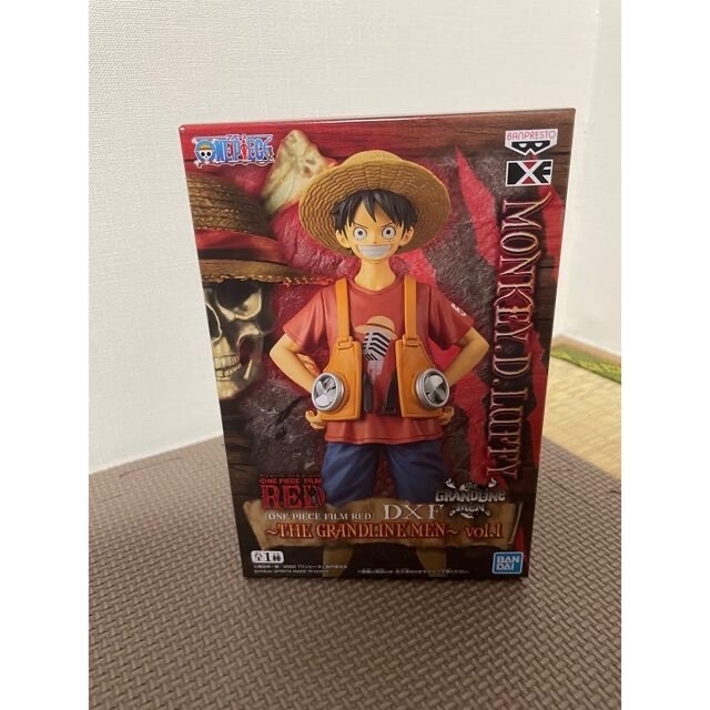 ONE PIECE(ワンピース)の12点セット非売品大人気ワンピースフィギュア12点セット‼︎!Film Red☆ ハンドメイドのおもちゃ(フィギュア)の商品写真