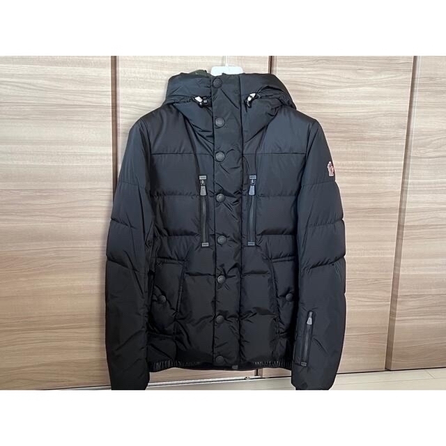 MONCLER(モンクレール)の【MONCLER】GRENOBLEローデンバーグ ダウンジャケット メンズのジャケット/アウター(ダウンジャケット)の商品写真