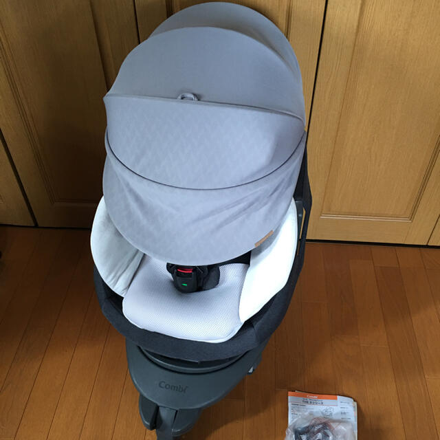 美品☆コンビTHE S ISOFIXエッグショックZA-670☆-