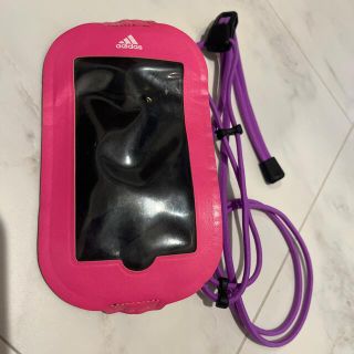 アディダス(adidas)の【美品】adidas ランニングモバイルケース　ピンク(モバイルケース/カバー)