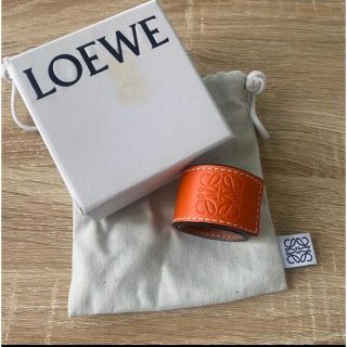 ロエベ(LOEWE)のロエベ　人気　オレンジ　ブレスレット　レザー(ブレスレット/バングル)