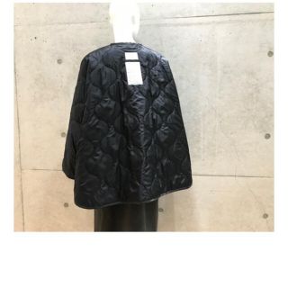 ハイク(HYKE)の2021AW ＱＵＩＬＴＥＤ　ＢＩＧ　ＬＩＮＥＲ　ＢＩＧ　ＪＡＣＫＥＴ(ノーカラージャケット)