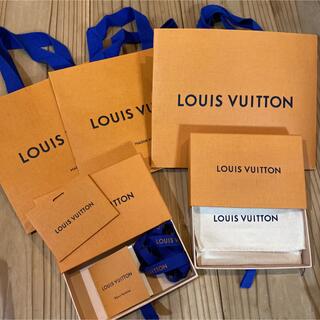 ルイヴィトン(LOUIS VUITTON)の☆超美品☆即購入OK！ルイヴィトン 空箱 紙袋 メッセージカード付き(ショップ袋)