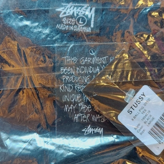 STUSSY 8ボールロゴTシャツ