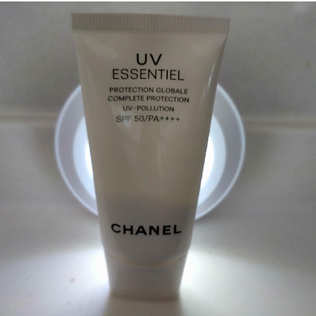 CHANEL(シャネル)のシャネル UV エサンシエル コンプリート コスメ/美容のボディケア(日焼け止め/サンオイル)の商品写真