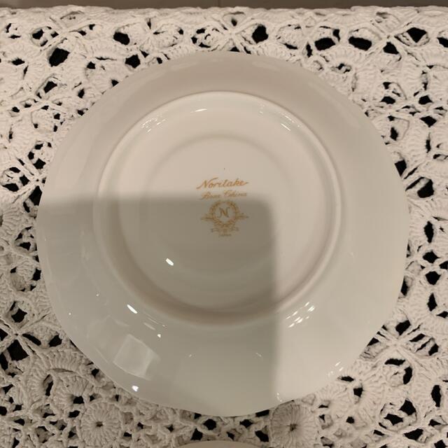 Noritake(ノリタケ)のノリタケ　ボーンチャイナ BoneChina ホワイト カップ＆ソーサー　6客 インテリア/住まい/日用品のキッチン/食器(食器)の商品写真