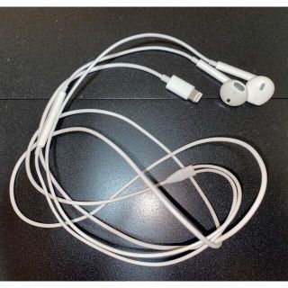 アップル(Apple)のEarPods lightning(ヘッドフォン/イヤフォン)