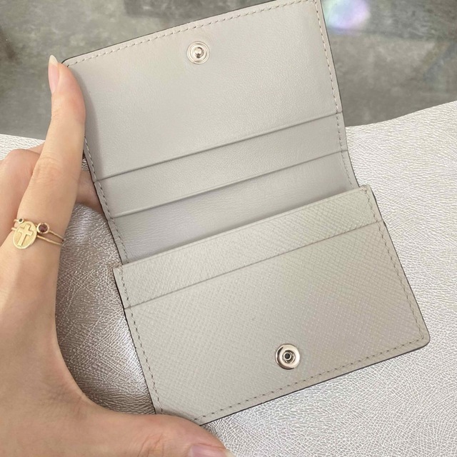 Smythson(スマイソン)の【新品】Smythson スマイソン パナマ ユニセックス 名刺入れ グレー レディースのファッション小物(名刺入れ/定期入れ)の商品写真