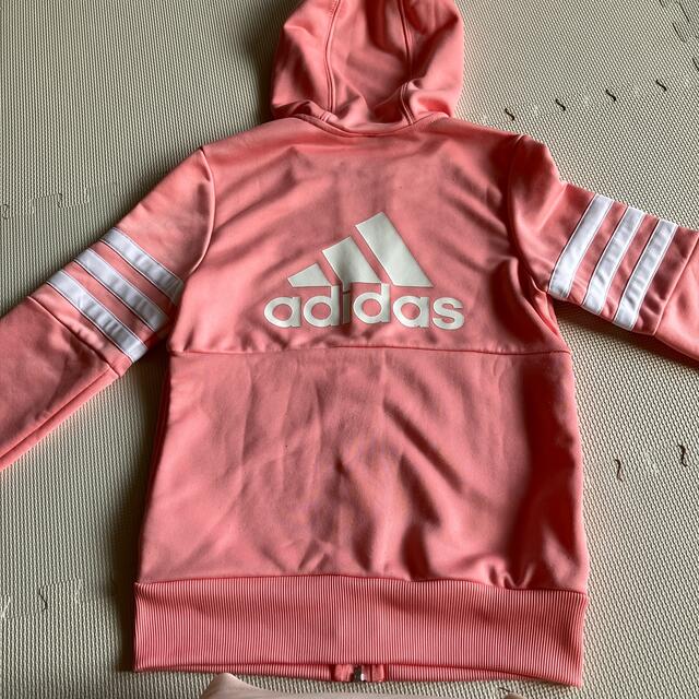 adidas(アディダス)のアディダスパーカー　【女児150cm】 キッズ/ベビー/マタニティのキッズ服女の子用(90cm~)(ジャケット/上着)の商品写真