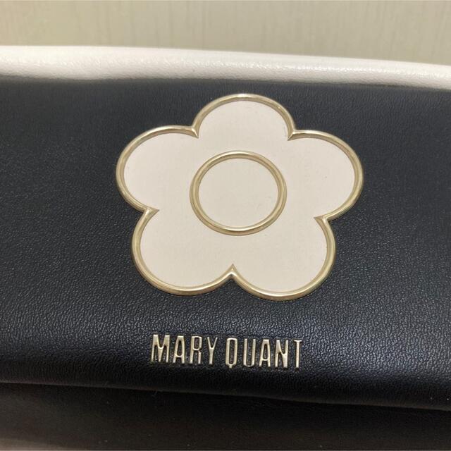 MARY QUANT(マリークワント)の【新品未使用】マリークヮントMARY QUANT ポーチ ホワイト×ブラック レディースのファッション小物(ポーチ)の商品写真