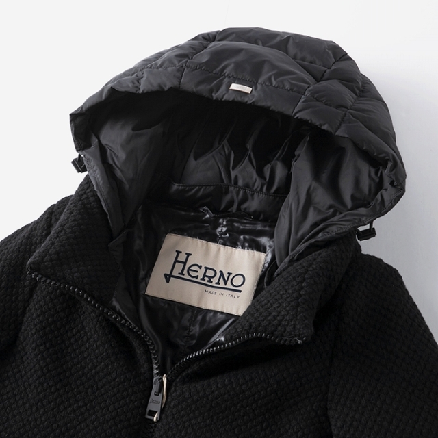 HERNO(ヘルノ)のHERNO ダウンコート レディース ウール切替 アウター レディースのジャケット/アウター(ダウンコート)の商品写真