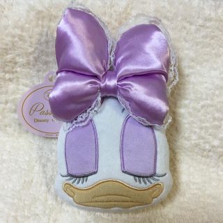 ディズニー(Disney)の【定価1814円‼︎新品♪】 デイジーダック ファスナーケース付きパスケース ☆(名刺入れ/定期入れ)