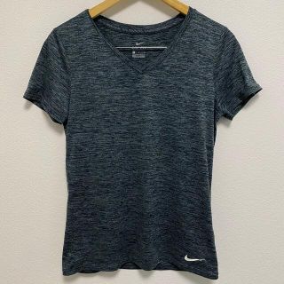 ナイキ(NIKE)のNIKE tシャツ　レディース(Tシャツ(半袖/袖なし))