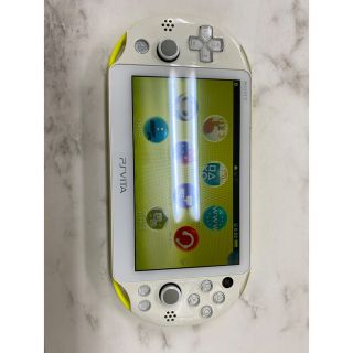 プレイステーションヴィータ(PlayStation Vita)のPS VITA PCH-2000(携帯用ゲーム機本体)