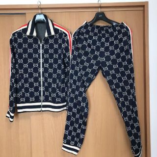 グッチ セットアップの通販 400点以上 | Gucciを買うならラクマ