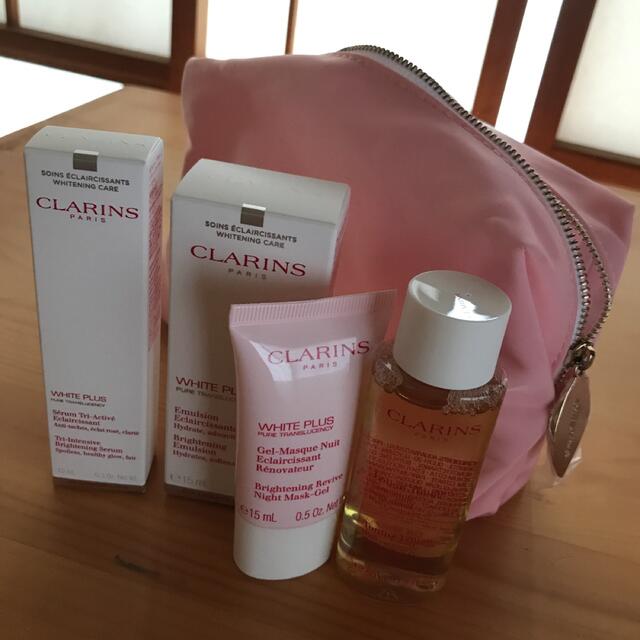 CLARINS(クラランス)のCLARINS 美白乳液各種 4点セット コスメ/美容のスキンケア/基礎化粧品(化粧水/ローション)の商品写真