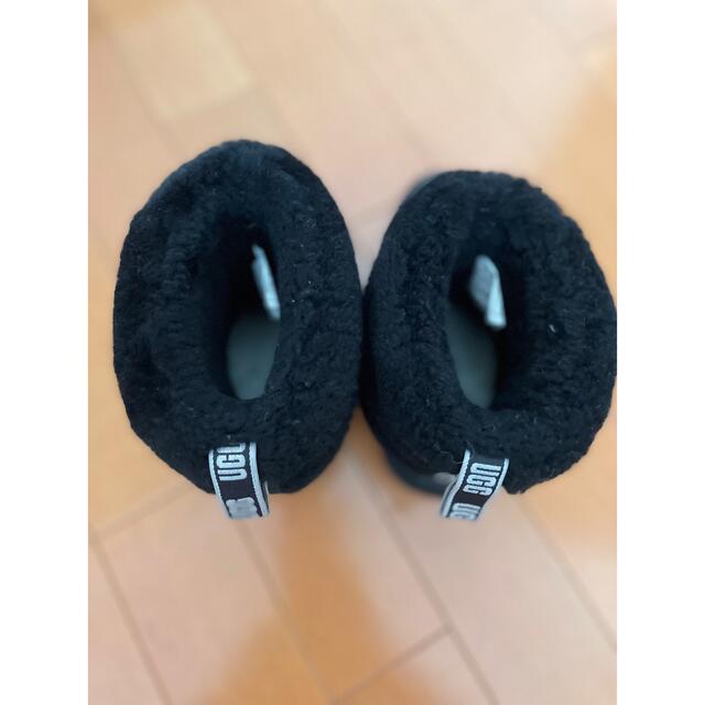 UGG(アグ)のUGG ムートンブーツ　ガール　ブラック キッズ/ベビー/マタニティのキッズ靴/シューズ(15cm~)(ブーツ)の商品写真